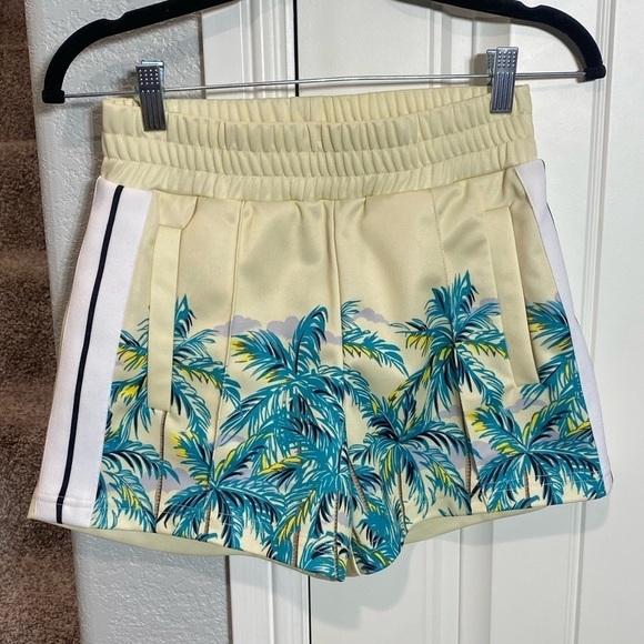 Palm Angels Pants - Palm Angels palm tree shorts Resort Capsule Exclusively in Porto Cervo